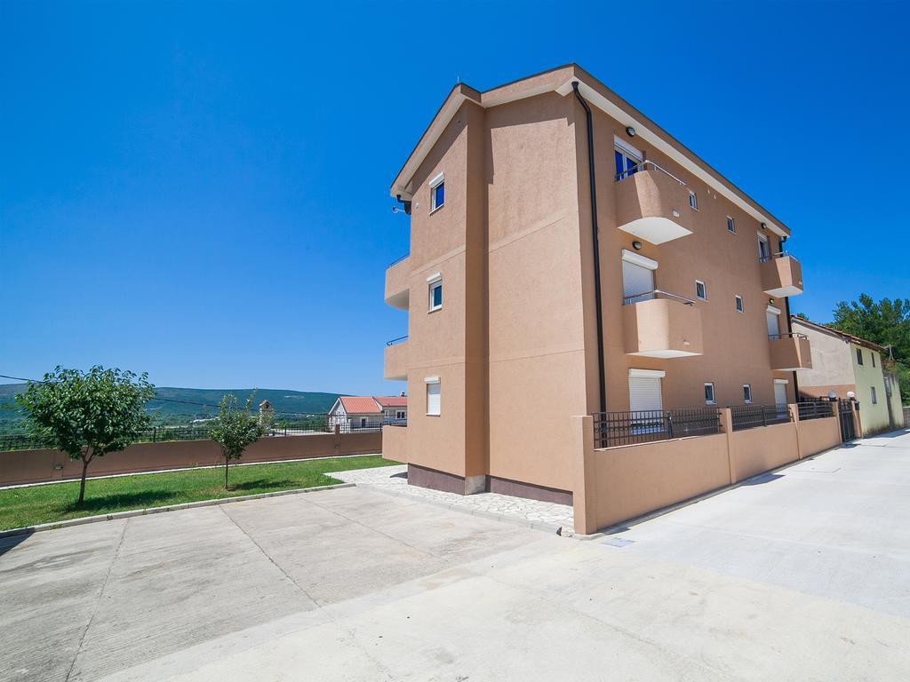 Apartments Urban Wild Котор Экстерьер фото